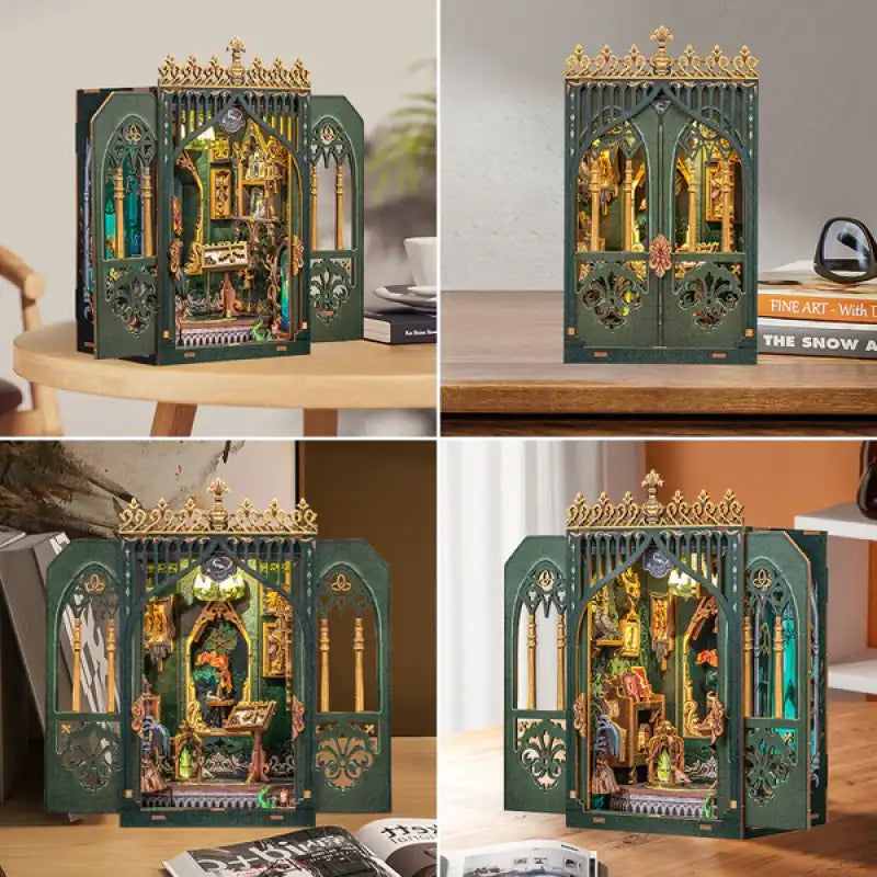 Bibliothèque en diorama miniature vert et or.