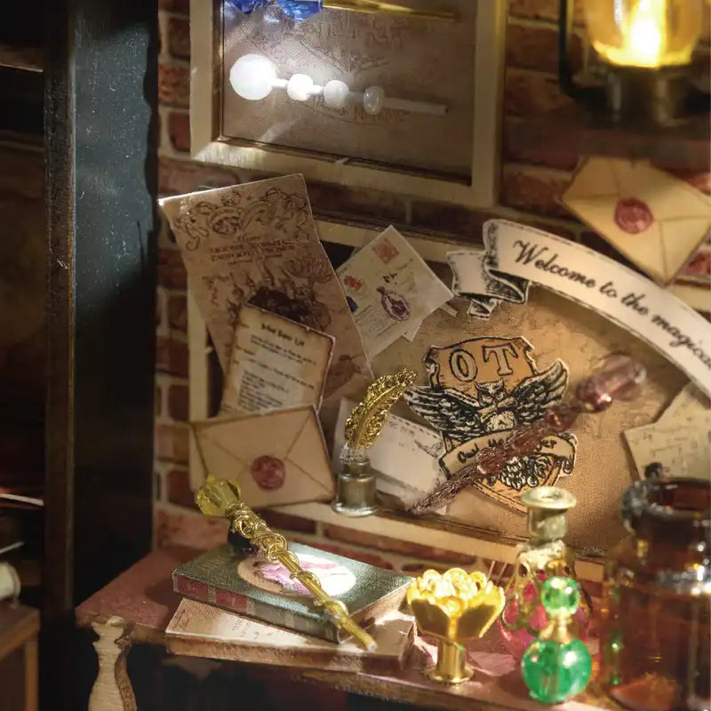 Un présentoir miniature sur le thème de la magie.