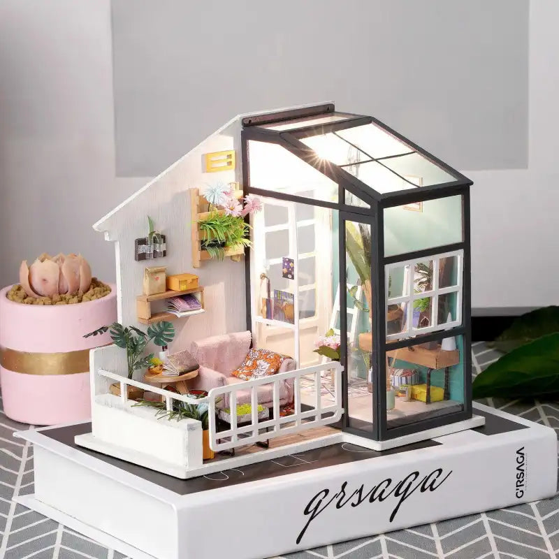Maison Miniature Hannah's Balcony