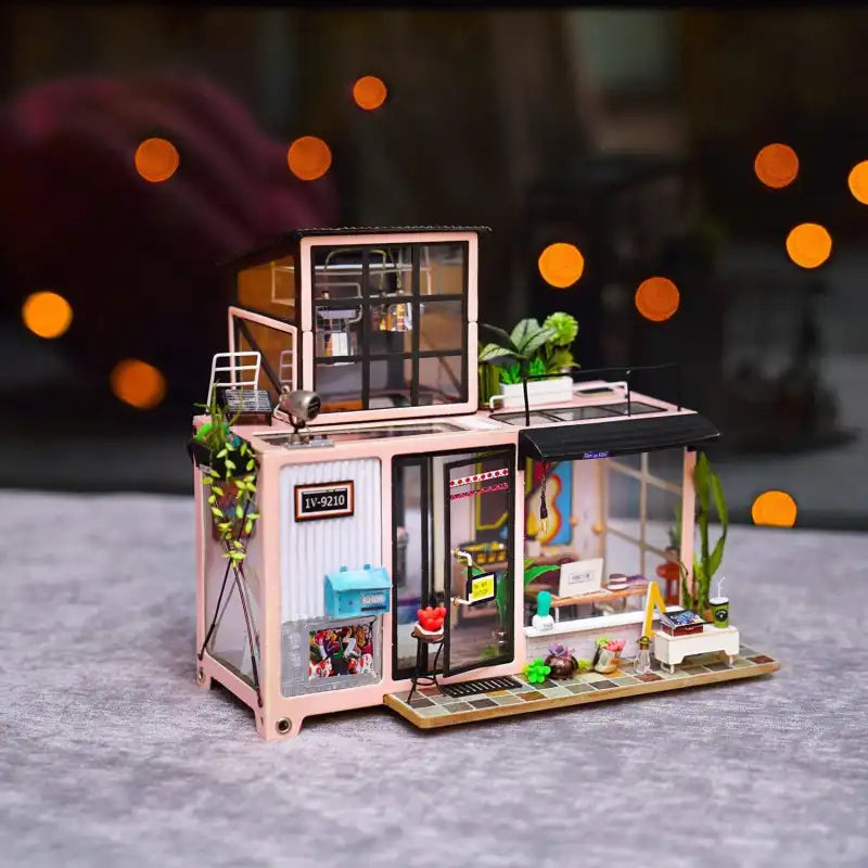 Maison Miniature Kevin's Bachelor Studio