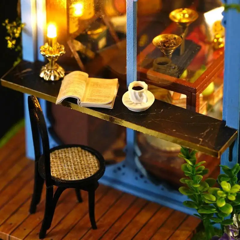 Maison Miniature le salon de thé de Rose