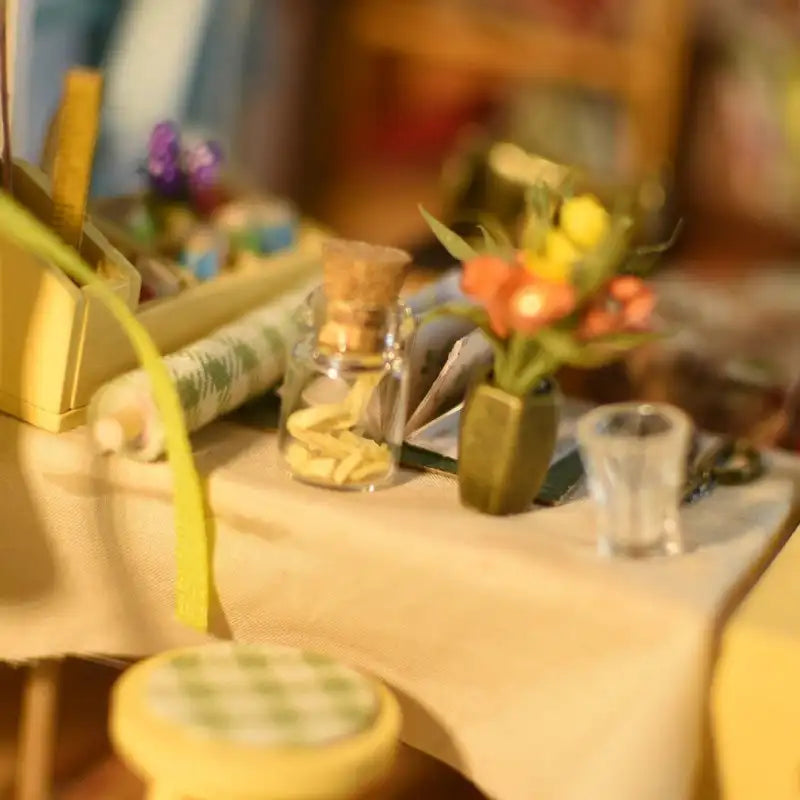 Maison Miniature Lisa's Tailor Room